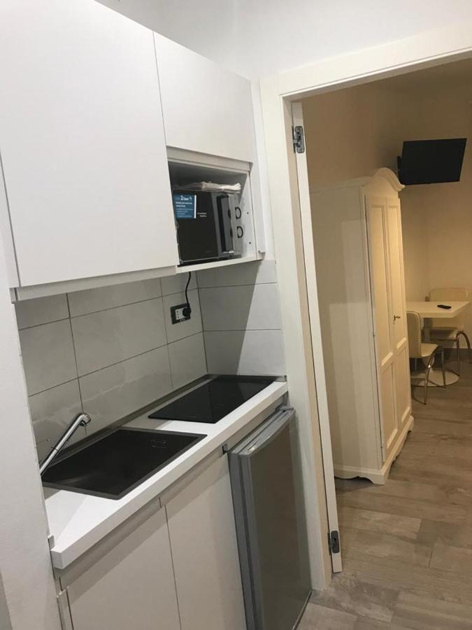 Отель Domus Dotta New Болонья Экстерьер фото
